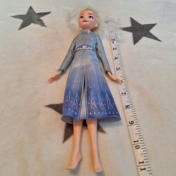 2018 Disney Frozen 2 Singing‎ Elsa Musical Fashion Doll Tested Works - Picture 3 of 10